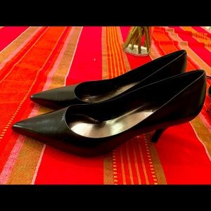 Black Nine West Leather Pumps